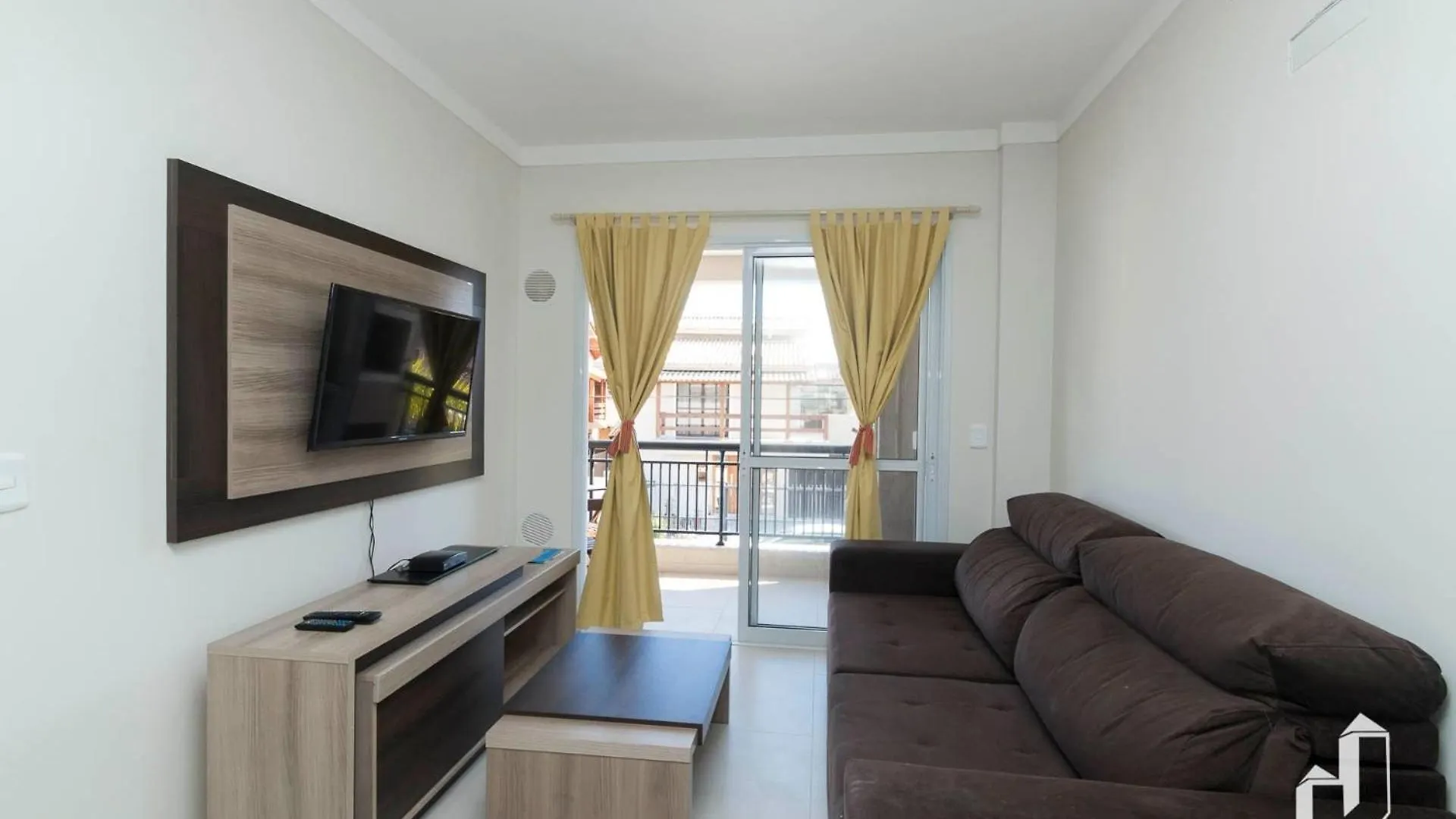 Apartamento Com 02 Dormitorios Bombinhas Apartment